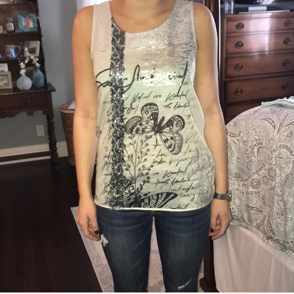 yest Tops - Yest chic tank top